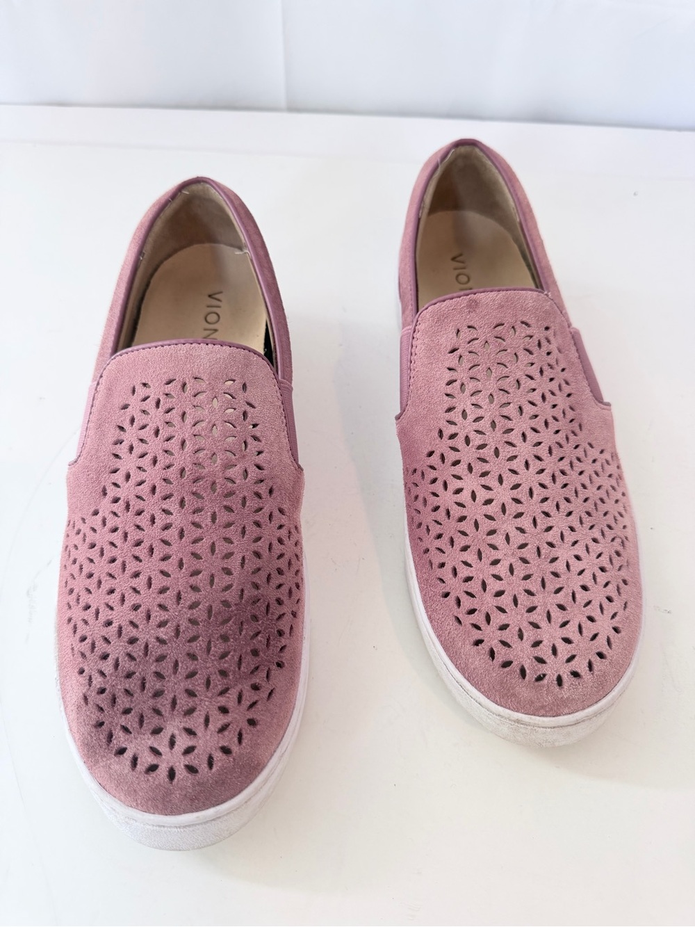 Vionic Kani Women’s Size 9 Pink Slip On Sneaker Perforated Suede Leather Shoe